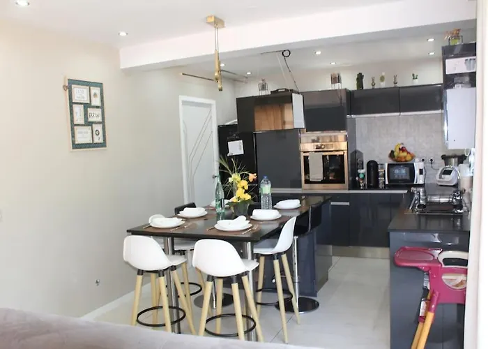 Villa 4ch 4sdb A 5min De Nantes